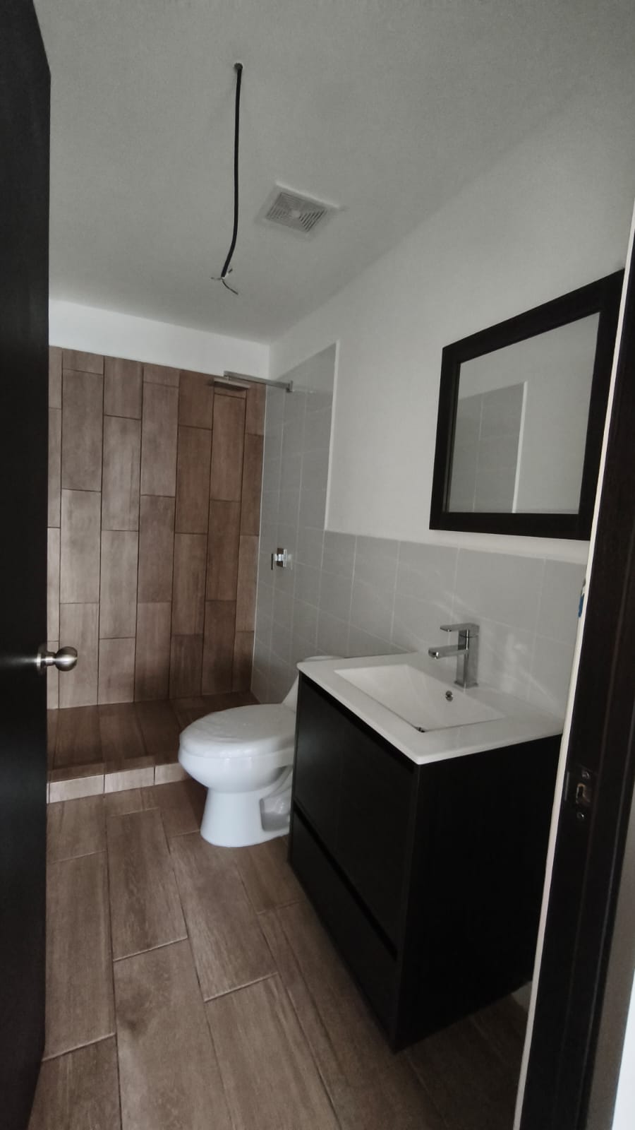 whatsapp image 2025 10 14 at 6.19.33 pm (1)